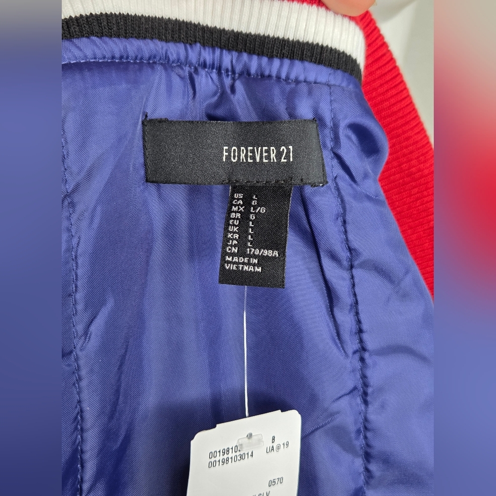 NWT Forever 21 Size L Stylish Blue Jacket with Bold Stripes - Picture 7 of 13